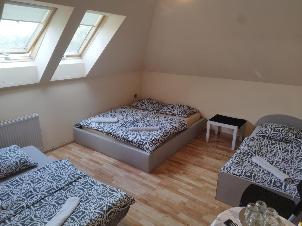 Ceramika Boleslawiec - Pensjonat Extérieur photo
